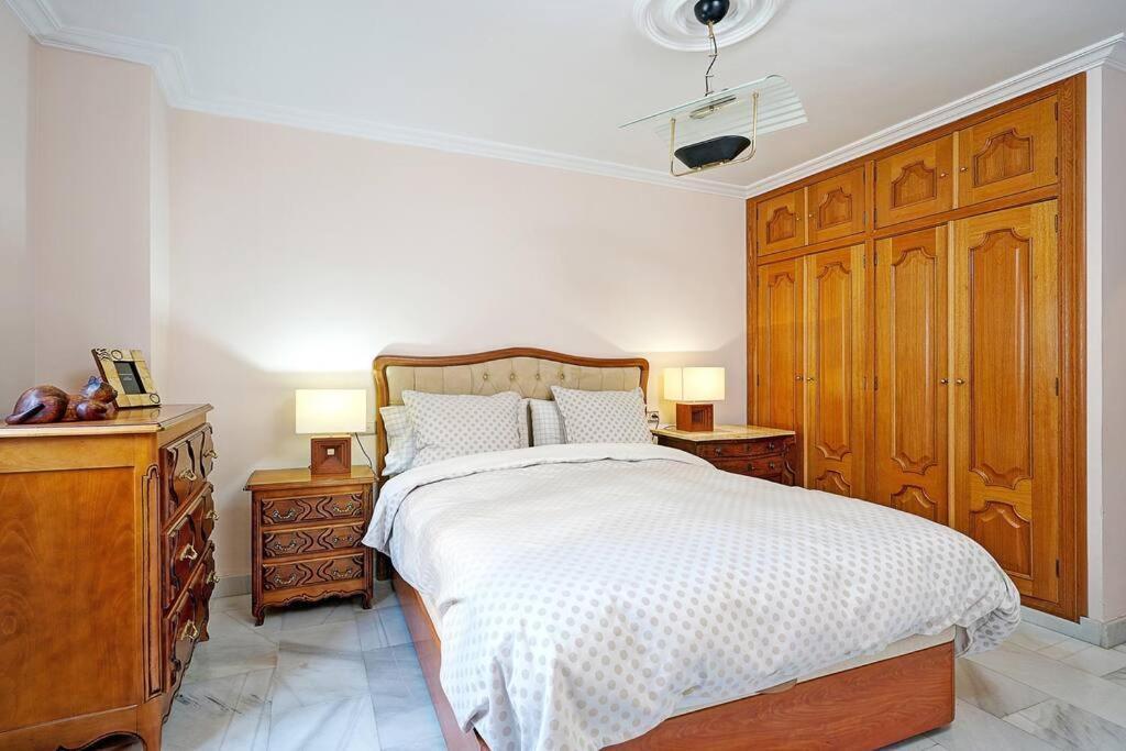 Apartment Piso En Calle Arabial 117 Junto A El Corte Ingles Granada